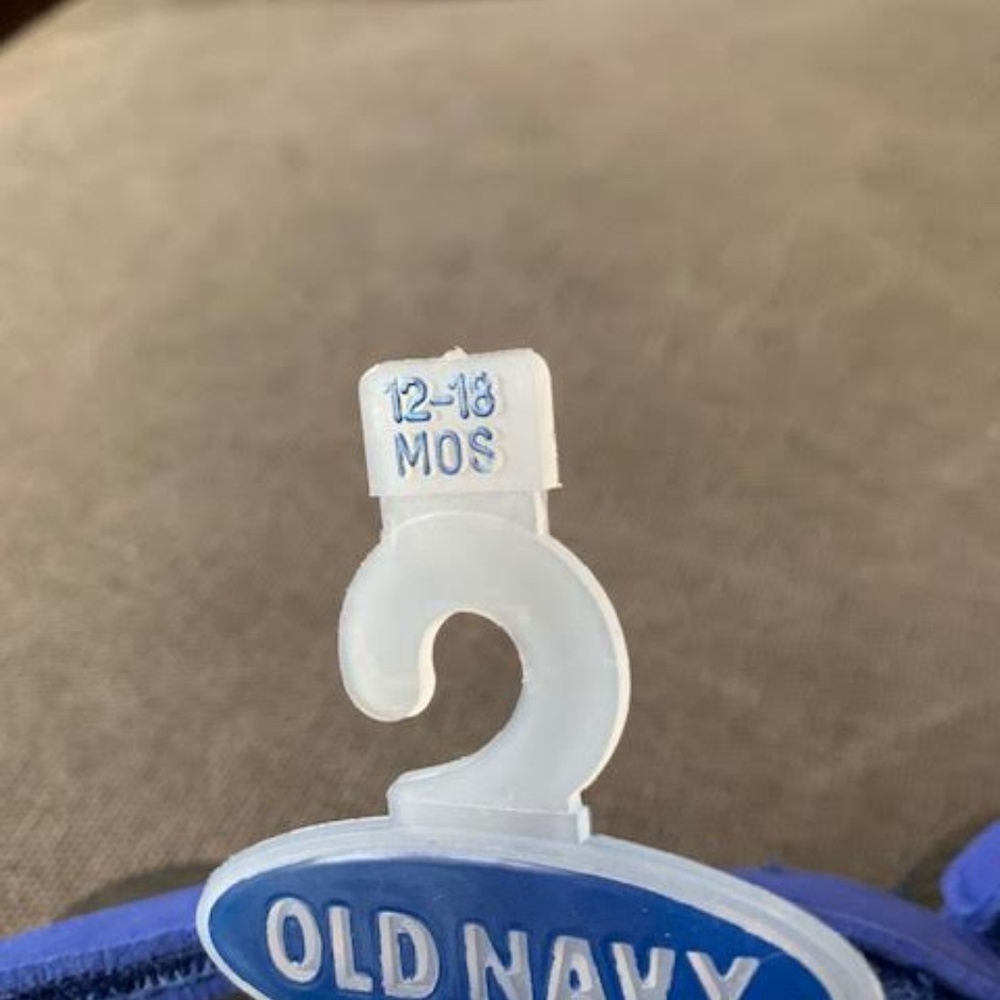 2 sets of baby sandals - Picture 2 of 3
